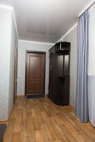 Гостевой дом Gostiniy Dom Чита Двухместный номер с 1 кроватью и собственной ванной комнатой-8